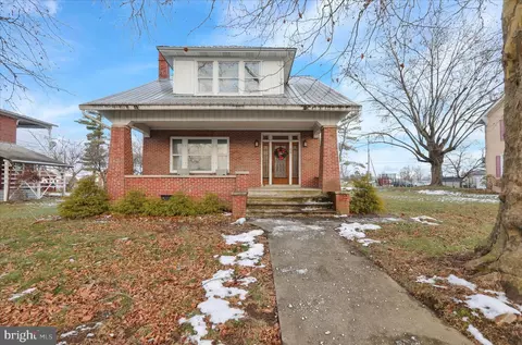 839 Main St, Shoemakersville, PA 19555