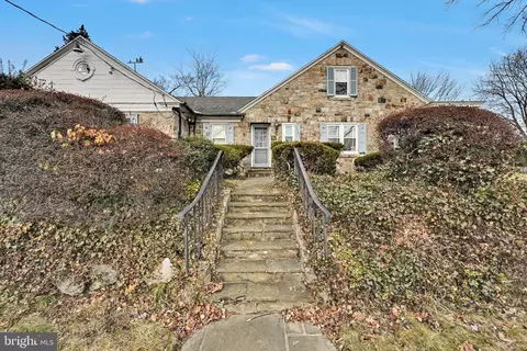 Exterior - 100 Brookline Pz, Reading, PA 19607 photo 10 of 15