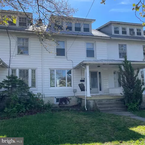 811 Main St, Shoemakersville, PA 19555