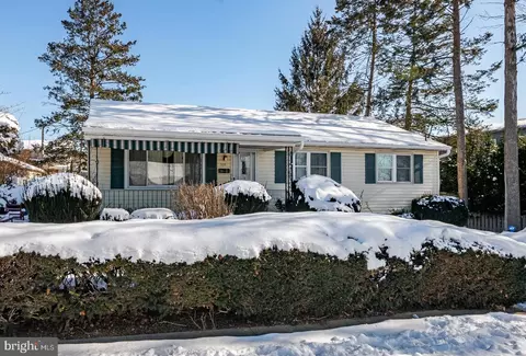 Exterior - 505 Centre St, Reading, PA 19605 photo 3 of 6