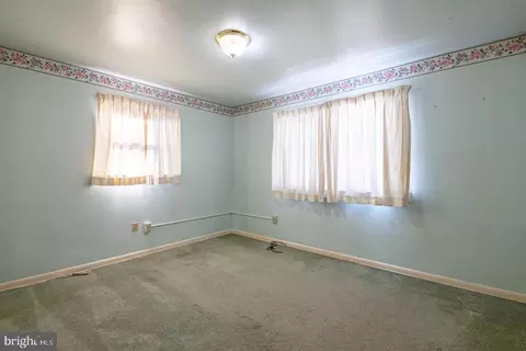 Bedroom - 505 Centre St, Reading, PA 19605 photo 3 of 4