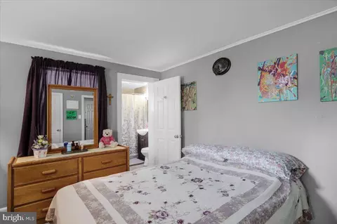 Bedroom - 135 Chestnut St, Shillington, PA 19607 photo 2 of 5