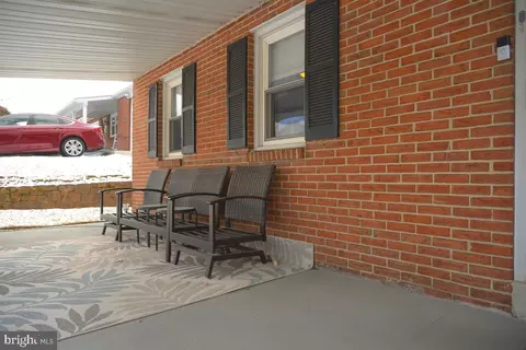 Exterior - 352 Ashley Dr, Reading, PA 19607 photo 2 of 7