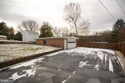 Exterior - 352 Ashley Dr, Reading, PA 19607 photo 4 of 7