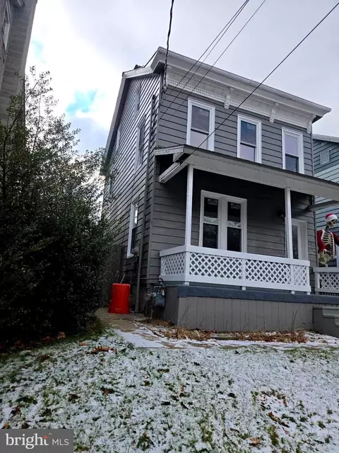 30 Front St, Mohnton, PA 19540