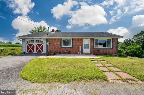 1144 Brownsville Rd, Wernersville, PA 19565