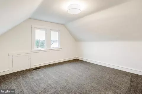 Bedroom - 1023 Commonwealth Blvd, Reading, PA 19607 photo 3 of 5