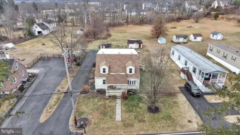 529 Englesville Rd, Boyertown, PA 19512