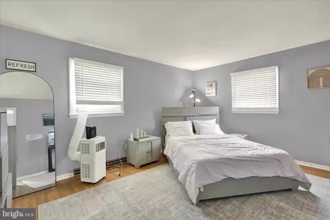 Bedroom - 933 Philadelphia Ave, Reading, PA 19607 photo 1 of 2