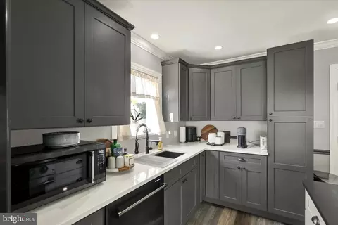 Kitchen - 933 Philadelphia Ave, Reading, PA 19607 photo 4 of 5