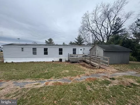 320 Hampshire Ave, Reading, PA 19606