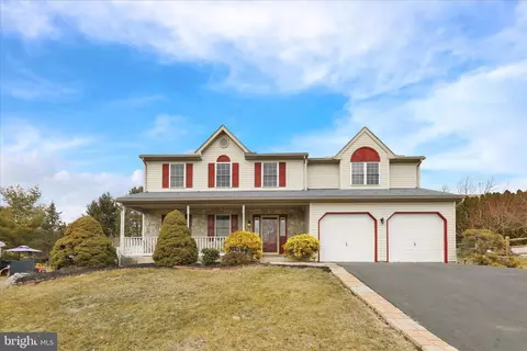 212 Pennsylvania Ave, Reading, PA 19606