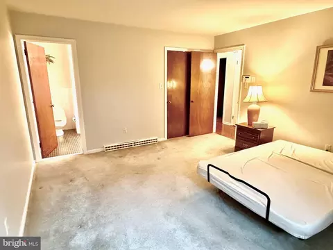 Bedroom - 7 Jeffrey Rd, Reading, PA 19601 photo 2 of 6