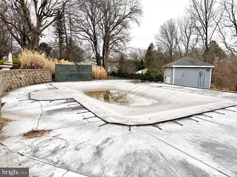 Exterior - 7 Jeffrey Rd, Reading, PA 19601 photo 6 of 8