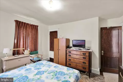Bedroom - 2012 Spring St, Reading, PA 19609 photo 2 of 5