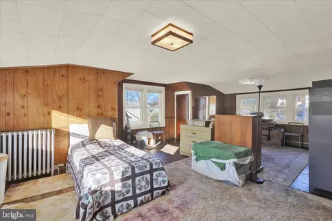 Bedroom - 2012 Spring St, Reading, PA 19609 photo 4 of 5