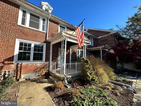 389 Oak Ter, Reading, PA 19611