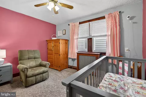 Bedroom - 430 Fairview St, Reading, PA 19605 photo 5 of 9