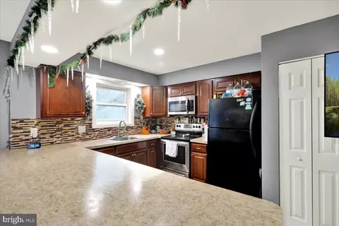 Kitchen - 1118 Fox Run, Reading, PA 19606 photo 1 of 1