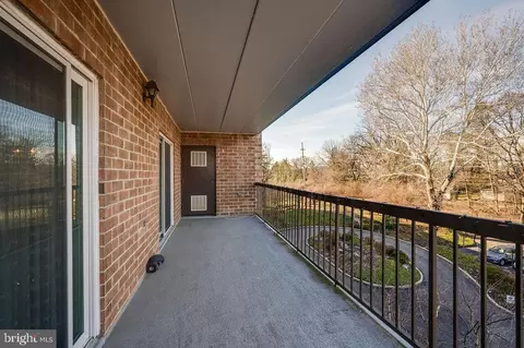 Exterior - 1375 Pershing Blvd #404, Reading, PA 19607 photo 2 of 5