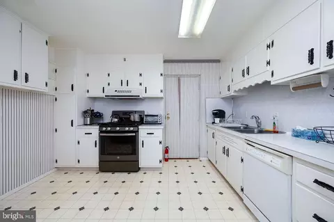 Other - 1375 Pershing Blvd #404, Reading, PA 19607 photo 2 of 13
