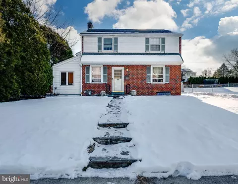 9 W 35th St, Reading, PA 19606