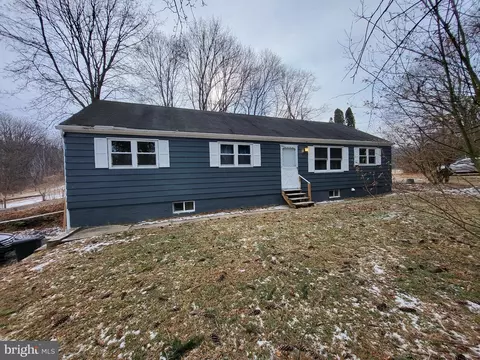 268 Birch Hill Rd, Shoemakersville, PA 19555