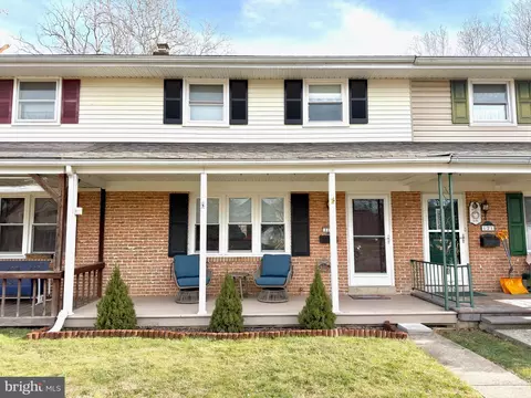 119 S Wayne St, Robesonia, PA 19551