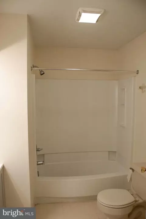Bath - 706 Christopher Dr, Reading, PA 19610 photo 3 of 3