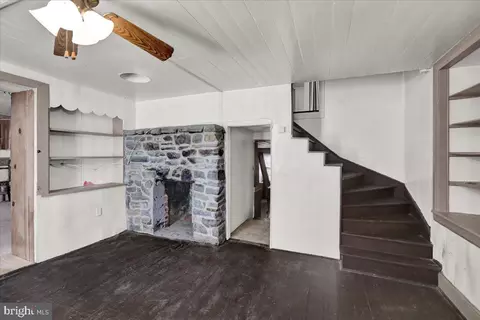Living - 2 Water St, Oley, PA 19547 photo 3 of 3