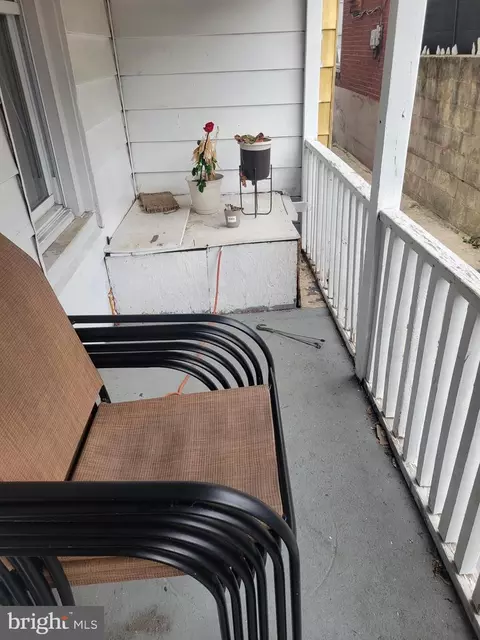 736 Windsor St, Reading, PA 19604 photo 9