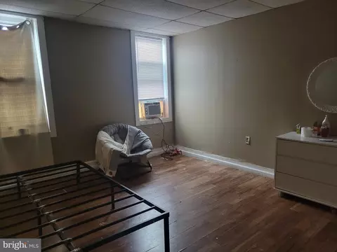 736 Windsor St, Reading, PA 19604 photo 6