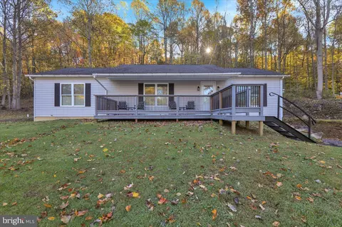 119 Smoketown Rd, Mertztown, PA 19539