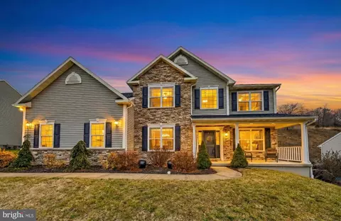 647 Seem Dr, Kutztown, PA 19530