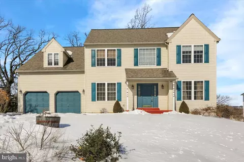 902 Bedford Ave, Reading, PA 19607