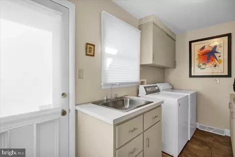 Other - 15 Courtleigh Pl, Reading, PA 19606 photo 3 of 12
