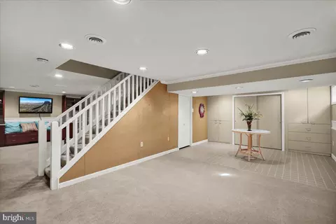 Entry Way - 15 Courtleigh Pl, Reading, PA 19606 photo 9 of 9