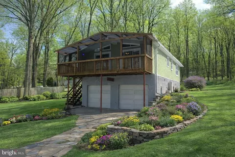 329 Longview Rd, Boyertown, PA 19512