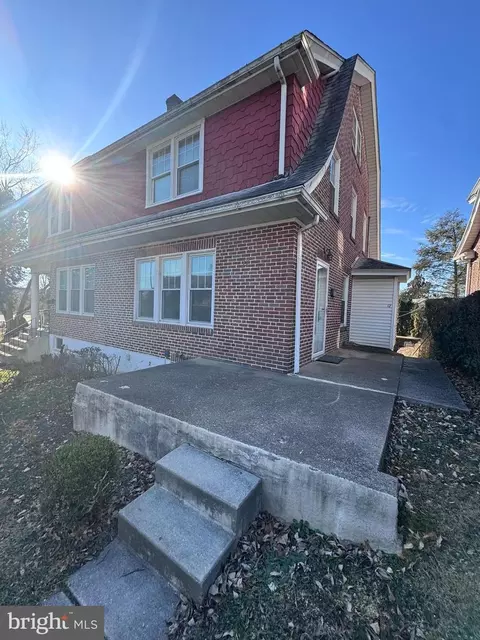 12 Hillside Rd, Reading, PA 19609 photo 2
