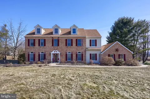 11 Morlatton Rd, Douglassville, PA 19518