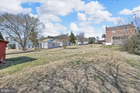 Exterior - 1622 Meade St, Reading, PA 19607 photo 6 of 10