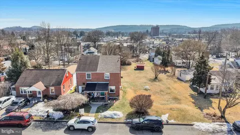 View/Area - 1622 Meade St, Reading, PA 19607 photo 1 of 3