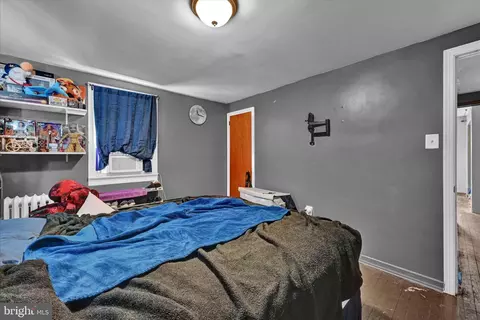 Bedroom - 1622 Meade St, Reading, PA 19607 photo 2 of 4