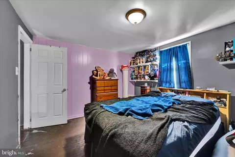 Bedroom - 1622 Meade St, Reading, PA 19607 photo 3 of 4