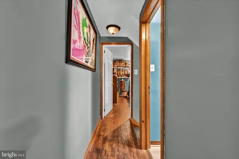 Entry Way - 1622 Meade St, Reading, PA 19607 photo 3 of 6