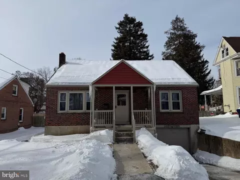 14 Laird St, West Lawn, PA 19609