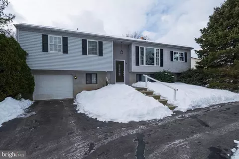 Exterior - 34 Carriage Cir, Oley, PA 19547 photo 3 of 5