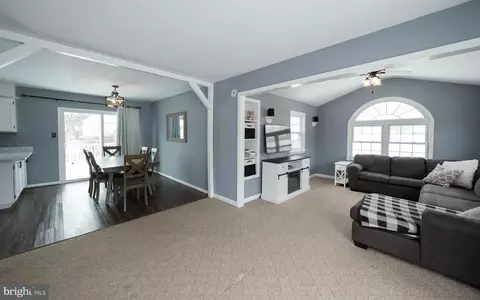 Entry Way - 34 Carriage Cir, Oley, PA 19547 photo 1 of 3