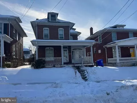 122 Arlington St, Reading, PA 19611