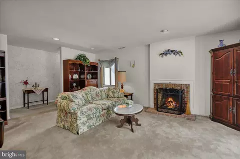 Living - 12 Muirfield Dr, Reading, PA 19607 photo 1 of 2
